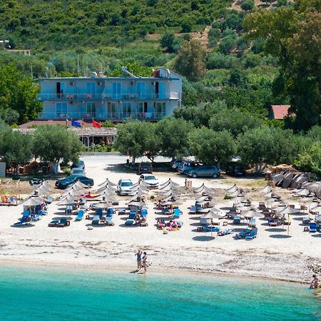 Hotel Nika Radhima Kültér fotó